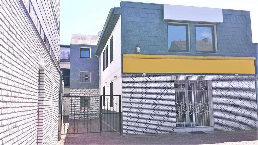 Haus zum Kaufen in Duisburg 980.000 € 770 m²