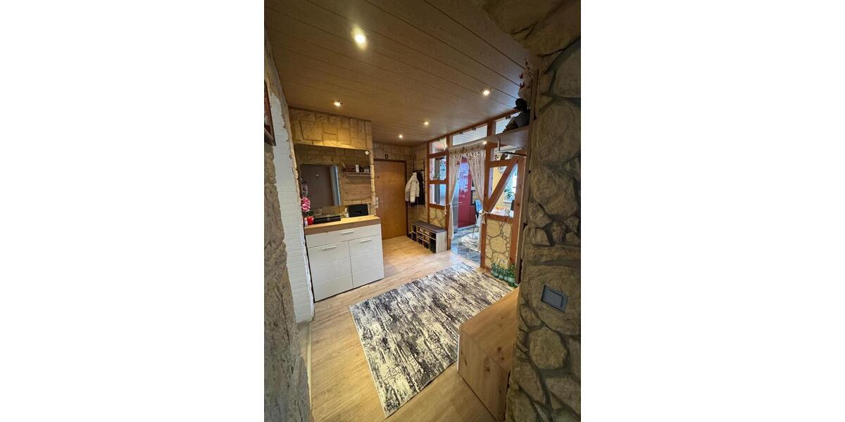 Etagenwohnung Wuppertal Gemarkung Nächstebreck - 3 Zimmer, 79 m&sup2;, 800&euro; | Angebot:25335135