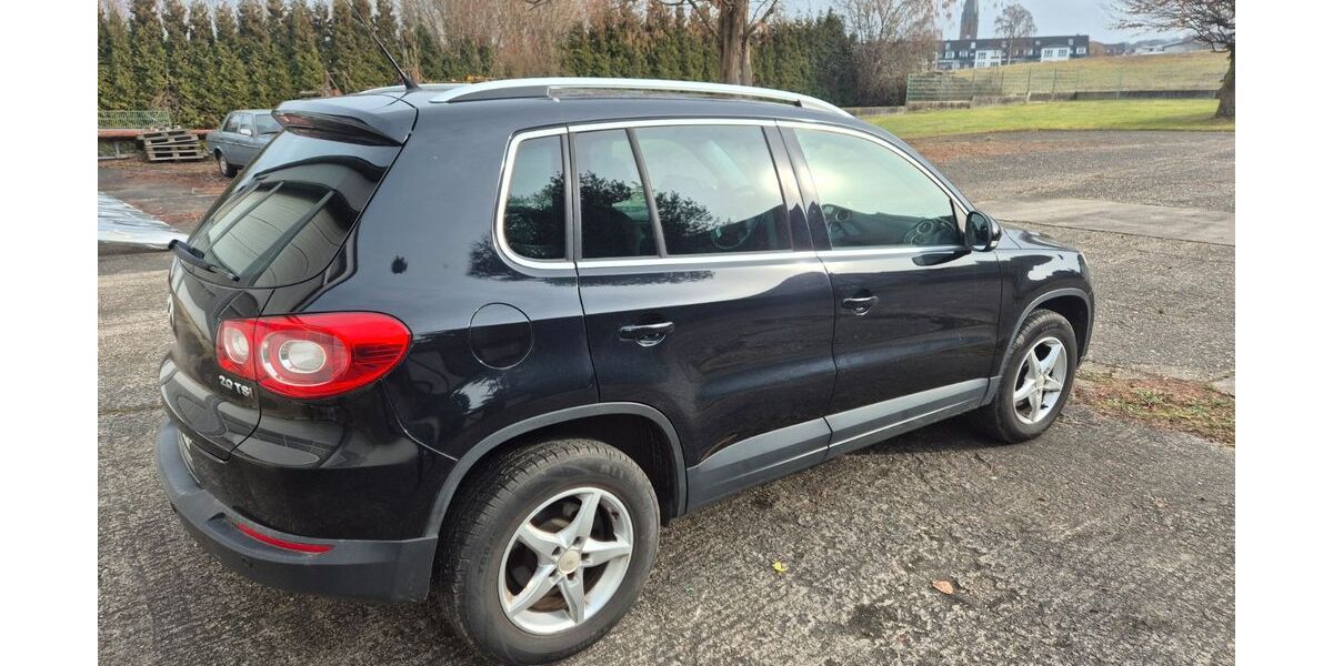 VW Tiguan 249.999 km 4.777 &euro; Herne 44628