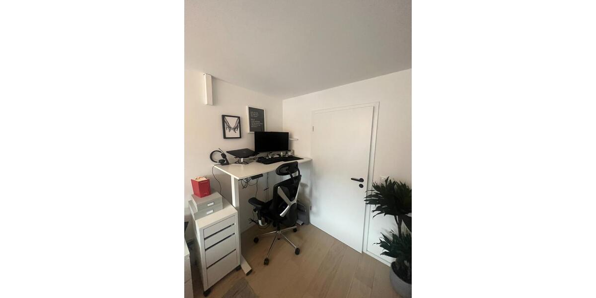 Dachgeschoßwohnung Hagen Hagen-Mitte - 2 Zimmer, 79 m&sup2;, 235.000&euro; | Angebot:27096127