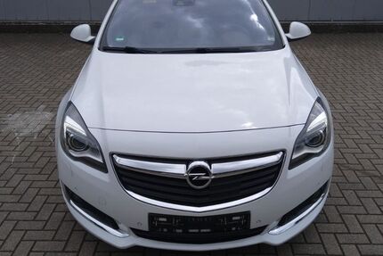 Opel Insignia 182.000 km 11.900 &euro; Essen 45138