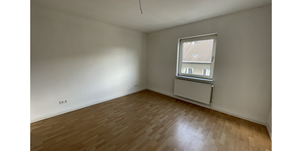 Etagenwohnung Gelsenkirchen Rotthausen - 3 Zimmer, 81 m&sup2;, 570&euro; | Angebot:26182882