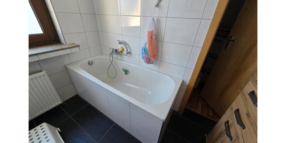 Dachgeschoßwohnung Hagen Hagen-Nord - 4 Zimmer, 90 m&sup2;, 710&euro; | Angebot:27553155