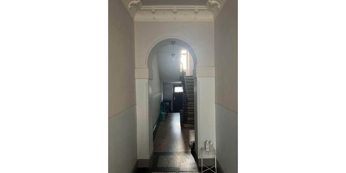 Vielseitiges Wohnhaus: Großfamilie oder 2×3-Zimmer-Wohnungen + Gewerbe & Garten 8 zimmer