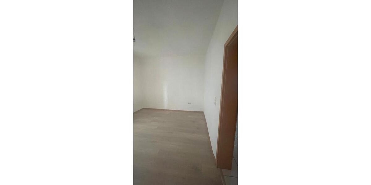Erdgeschoßwohnung Dortmund Eving - 3 Zimmer, 90 m&sup2;, 1.400&euro; | Angebot:27597988