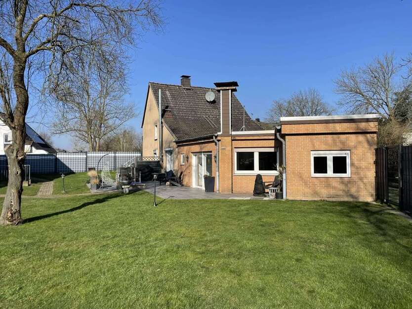 Haus zum Kaufen in Dortmund 359.000 € 174.57 m²