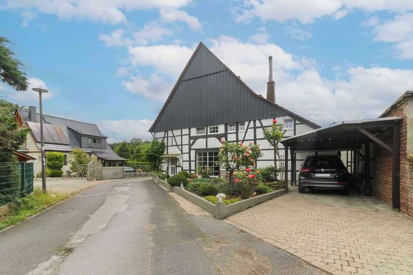 Haus zum Kaufen in Castrop-Rauxel 550.000 € 225.02 m²