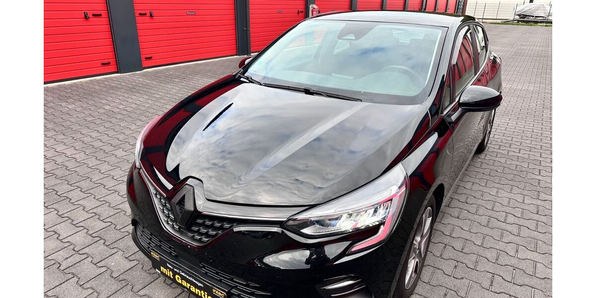 Renault Clio 101.250 km 9.779 &euro; Oberhausen 46145