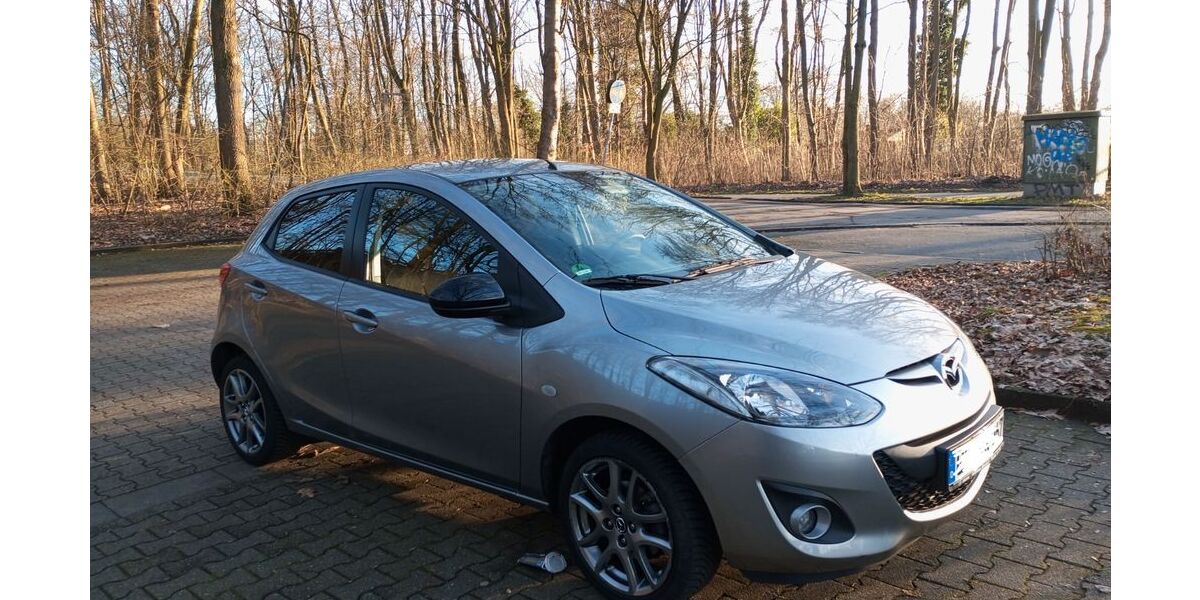 Mazda 2 24.000 km 7.900 &euro; Gelsenkirchen 45891
