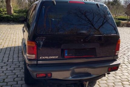 Ford Explorer 217.000 km 4.950 € Herne 44625