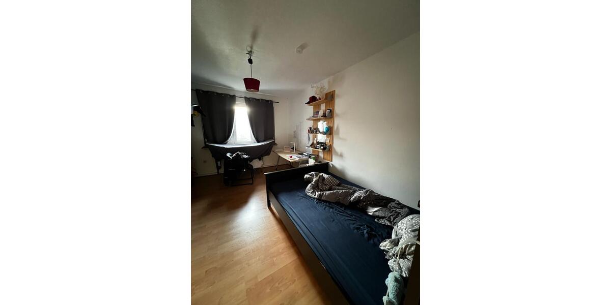 Etagenwohnung Bochum Wiemelhausen - 2 Zimmer, 90 m&sup2;, 550&euro; | Angebot:25759292