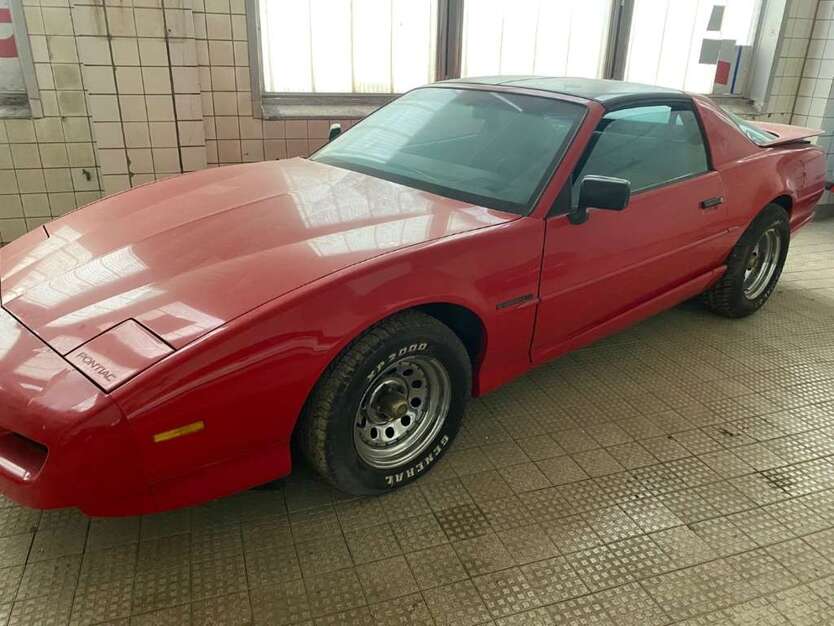 Pontiac Firebird 113.000 km 3.400 € Gelsenkirchen 45897