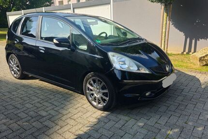 Honda Jazz 114.000 km 6.300 € Essen 45144