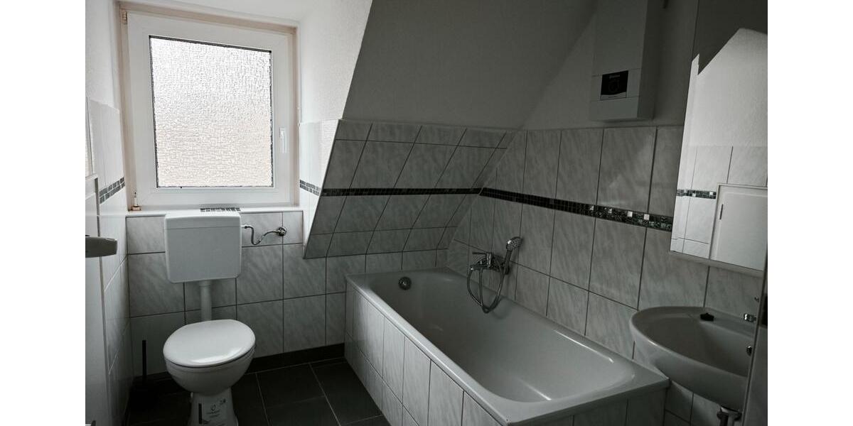 Dachgeschoßwohnung Herne Altenhöfen - 3 Zimmer, 66 m&sup2;, 535&euro; | Angebot:25057469