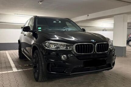 BMW X5 144.327 km 26.400 &euro; Bochum 44809