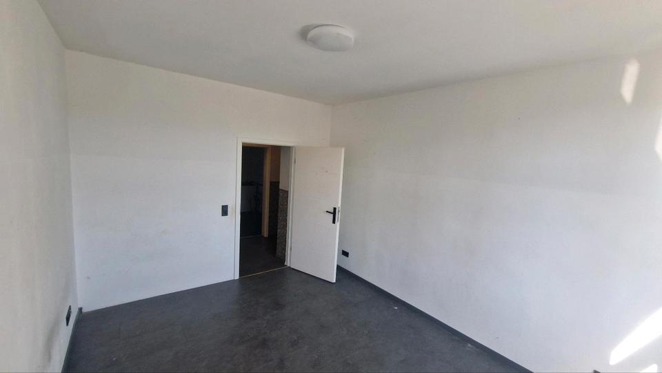 Etagenwohnung Wuppertal Gemarkung Langerfeld - 4 Zimmer, 95 m&sup2;, 950&euro; | Angebot:26362636