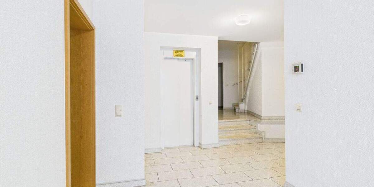 Etagenwohnung Recklinghausen Stadtmitte - 2 Zimmer, 106 m&sup2;, 229.500&euro; | Angebot:23755319