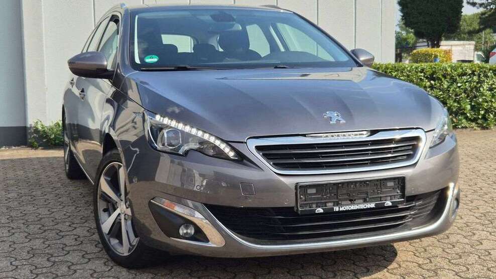 Peugeot 308 119.000 km 6.900 € Essen 45356