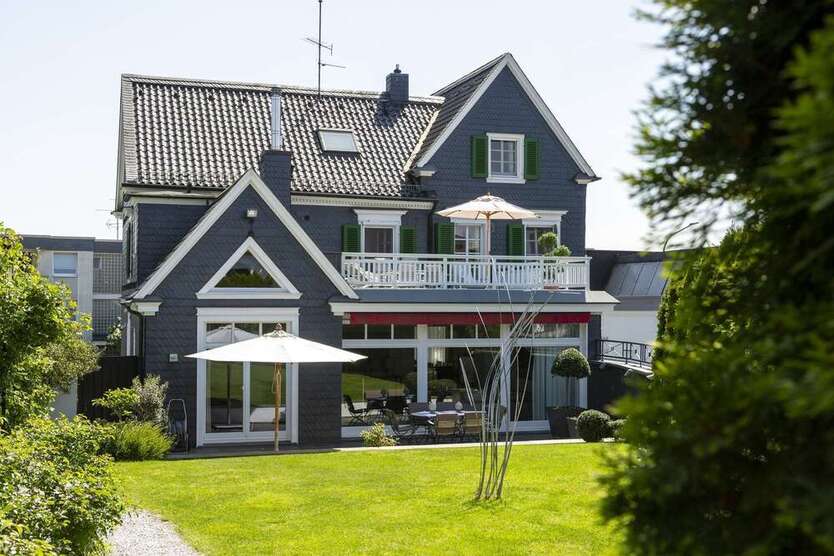 Haus zum Kaufen in Wuppertal 1.150.000 € 324 m²