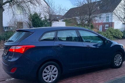 Hyundai i30 94.000 km 7.400 &euro; Bottrop 46244
