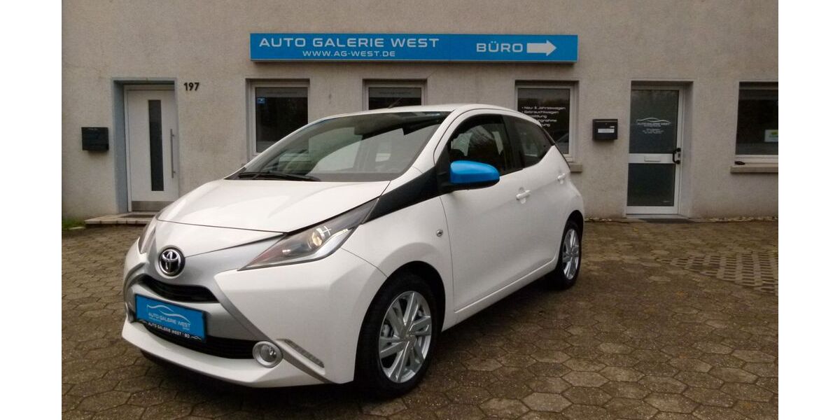 Toyota Aygo (X) 6.249 km 9.590 &euro; Bochum 44809