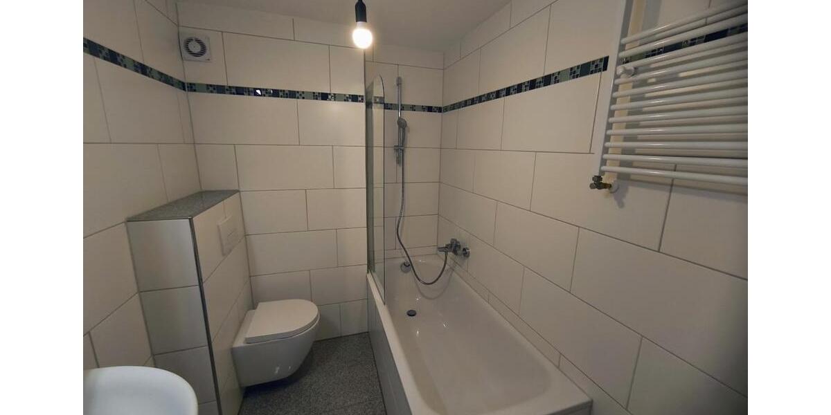 Moderne, helle, ruhige 2-ZKB-Whg. mit EBK in Essen Südviertel 2 zimmer