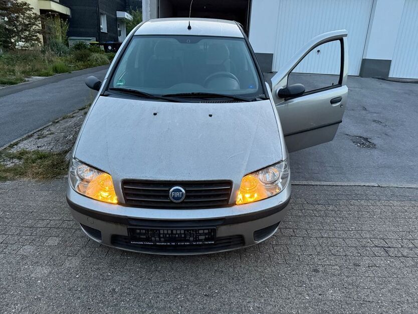 Fiat Punto 138.219 km 950 € Wuppertal 42111