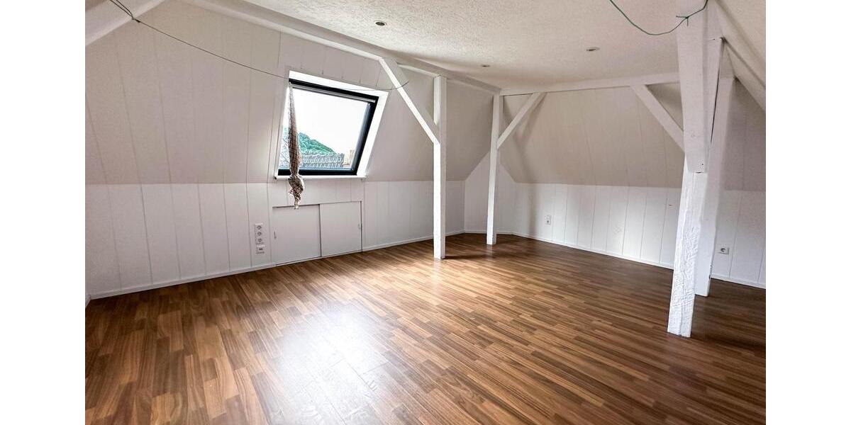 Maisonettenwohnung Hagen Hohenlimburg - 3.5 Zimmer, 116 m&sup2;, 870&euro; | Angebot:27593405