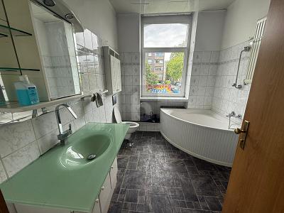 RENOVIERUNGSBEDÜRFTIG MIT VIEL POTENZIAL