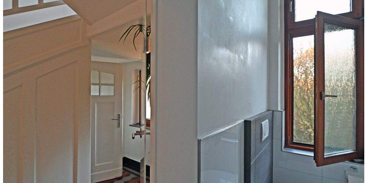 Eine echte Rarität! Historisches Pfarrhaus auf tollem Grundstück in Bochum-DahlhausenLinden 1 zimmer