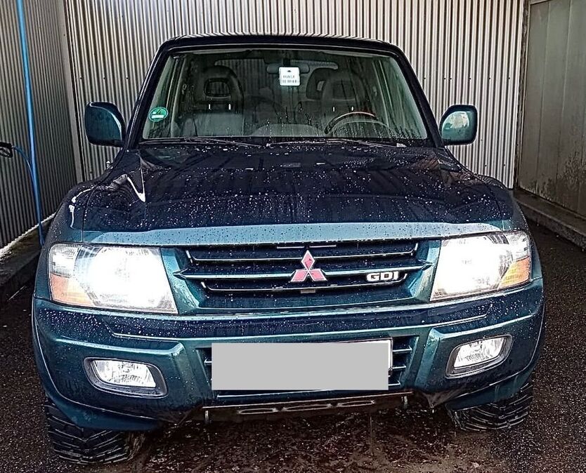 Mitsubishi Pajero 190.000 km 10.799 € Dortmund 44287