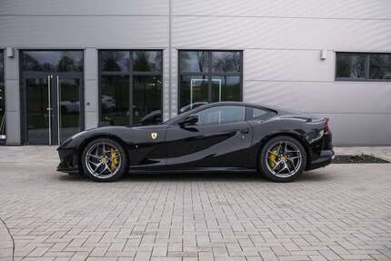 Ferrari 812