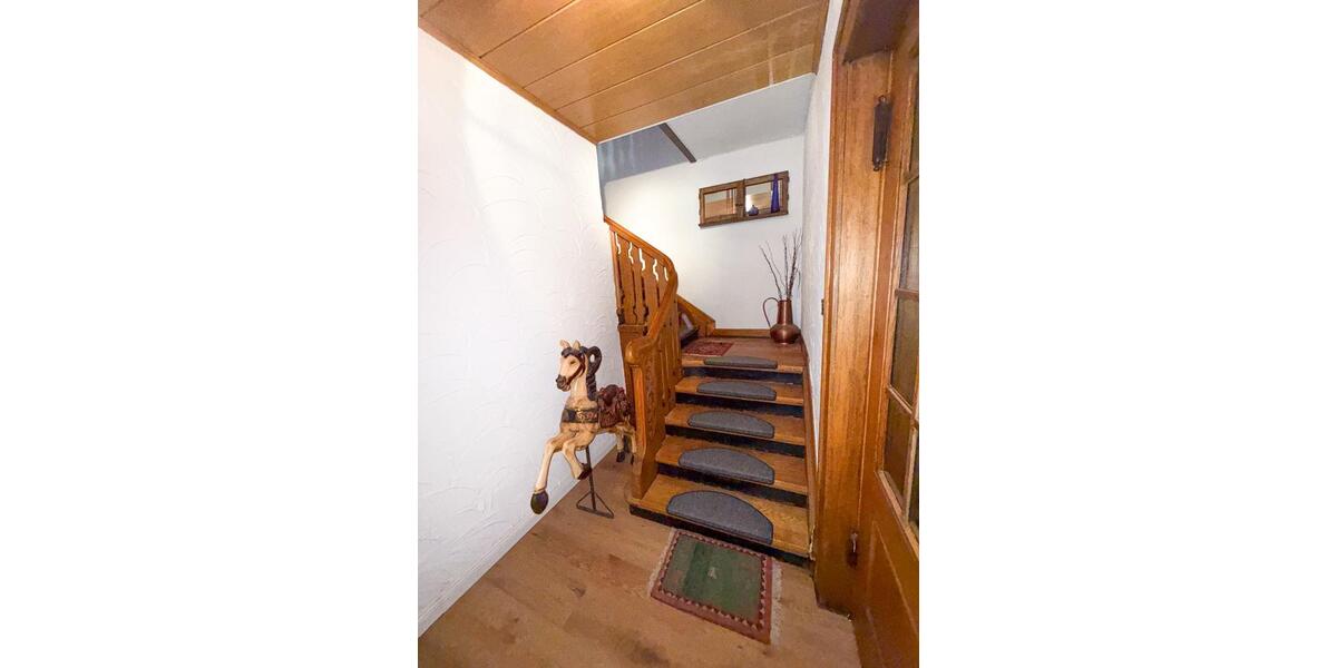 Maisonettenwohnung Hagen Hagen-Mitte - 7.5 Zimmer, 204 m&sup2;, 310.000&euro; | Angebot:26694151
