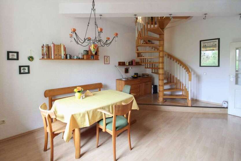 Wohnung zum Kaufen in Gelsenkirchen 159.900 € 107.4 m²