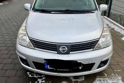 Nissan Tiida 126.800 km 2.700 &euro; Herne 44628