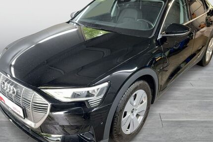 Audi e-tron 33.931 km 31.411 &euro; Dortmund 44143