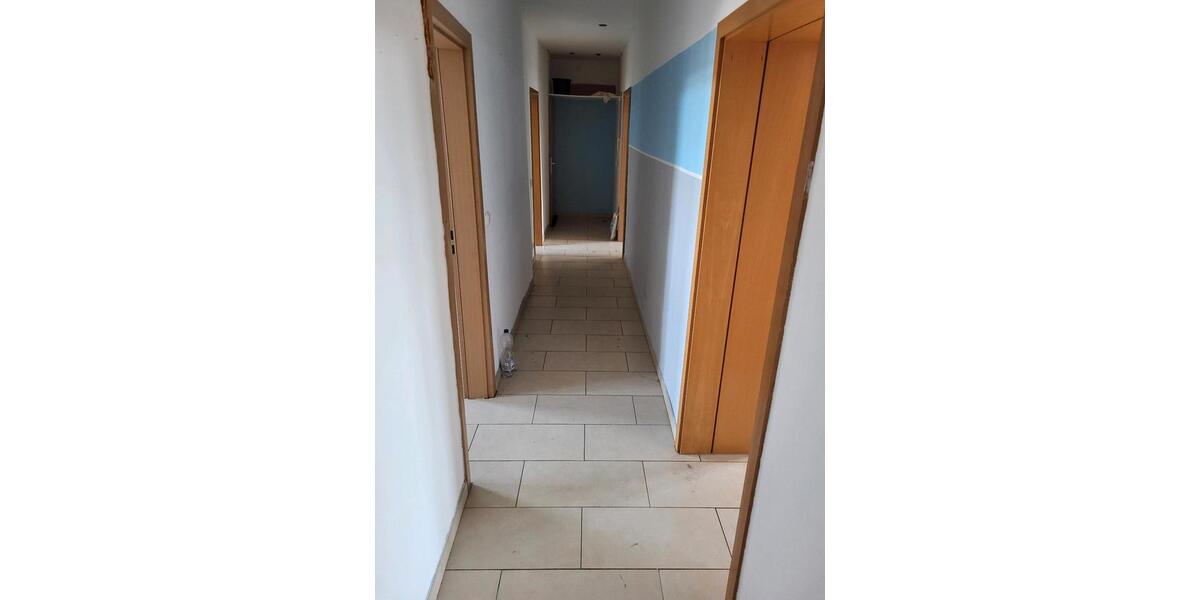 Etagenwohnung Oberhausen Alt-Oberhausen - 4 Zimmer, 95 m&sup2;, 585&euro; | Angebot:26051048