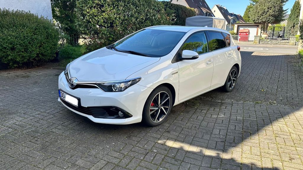 Toyota Auris 127.000 km 14.150 &euro; Dortmund 44328