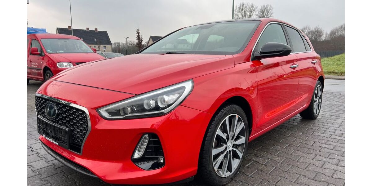 Hyundai i30 64.000 km 12.700 &euro; Herne 44653