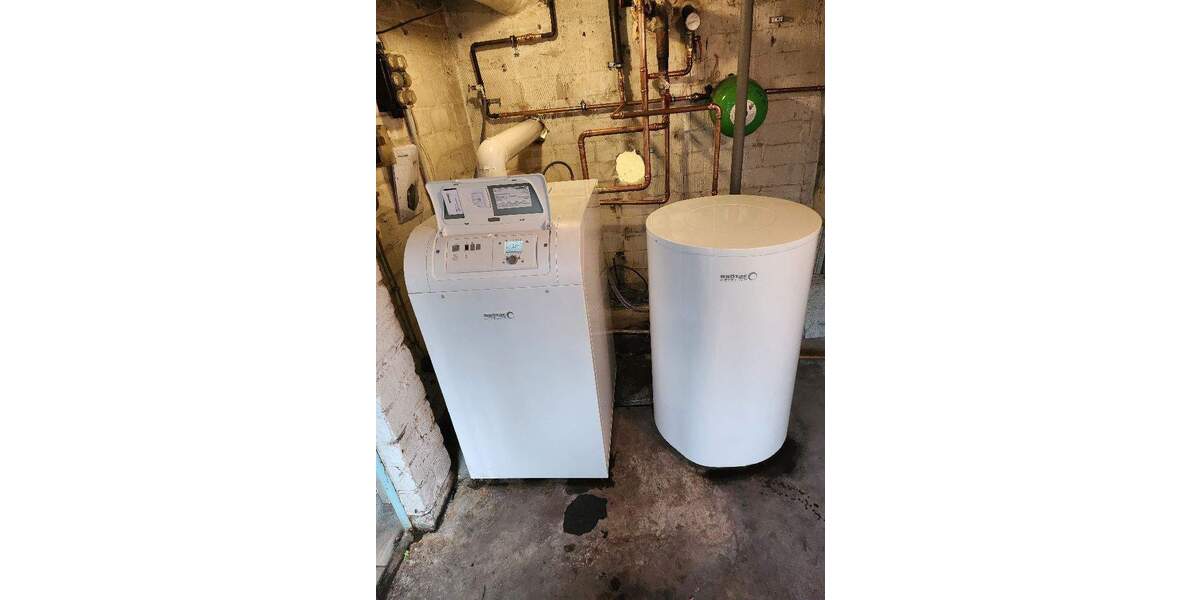 Zweifamilienhaus in ruhiger Lage und großzügigem Grundstück 7 zimmer