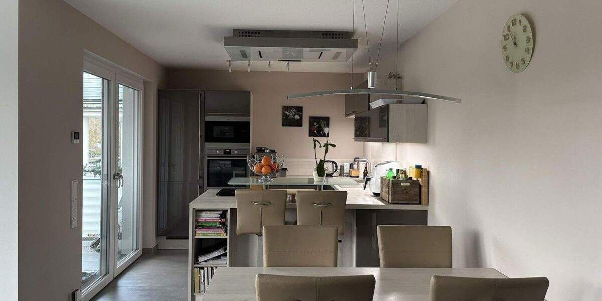 Etagenwohnung Oberhausen Klosterhardt-Nord - 3 Zimmer, 96 m&sup2;, 359.000&euro; | Angebot:24711885