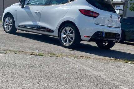 Renault Clio 83.300 km 7.650 &euro; velbert 42549
