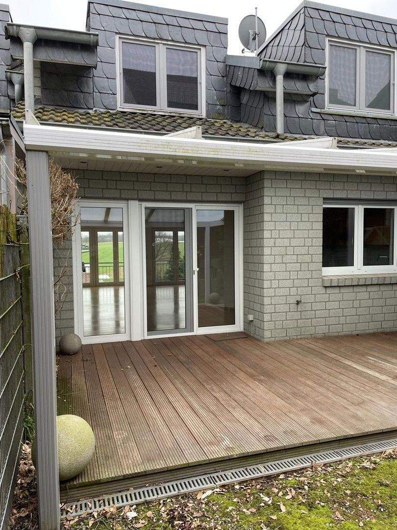 Provisionsfrei in Lavesem ! Reihenhaus+Einbauküche + Garage 5 zimmer