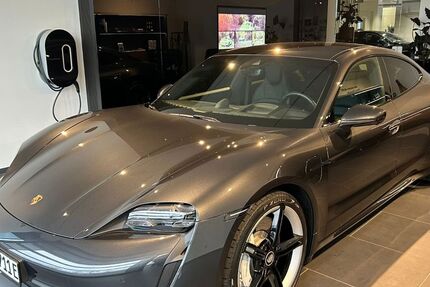 Porsche Taycan 44.000 km 72.999 € Dortmund 44359