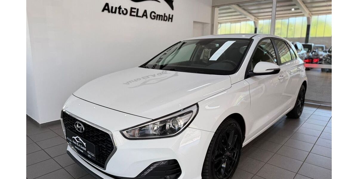 Hyundai i30 97.000 km 10.990 &euro; Heiligenhaus 42579
