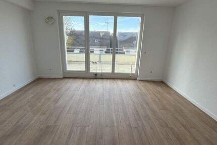 Wohnung Wuppertal Langerfeld - 3 Zimmer, 92 m&sup2;, 805&euro; | Angebot:25694022