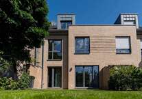 Haus zum Kaufen in Düsseldorf-Urdenbach 1.120.000 € 147 m²