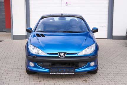 Peugeot 206 181.600 km 2.999 &euro; Velbert 42549