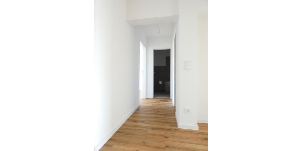 *** Attraktive 3-Zi.-Whg. mit Balkon! Erstbezug nach Sanierung! *** 3 zimmer