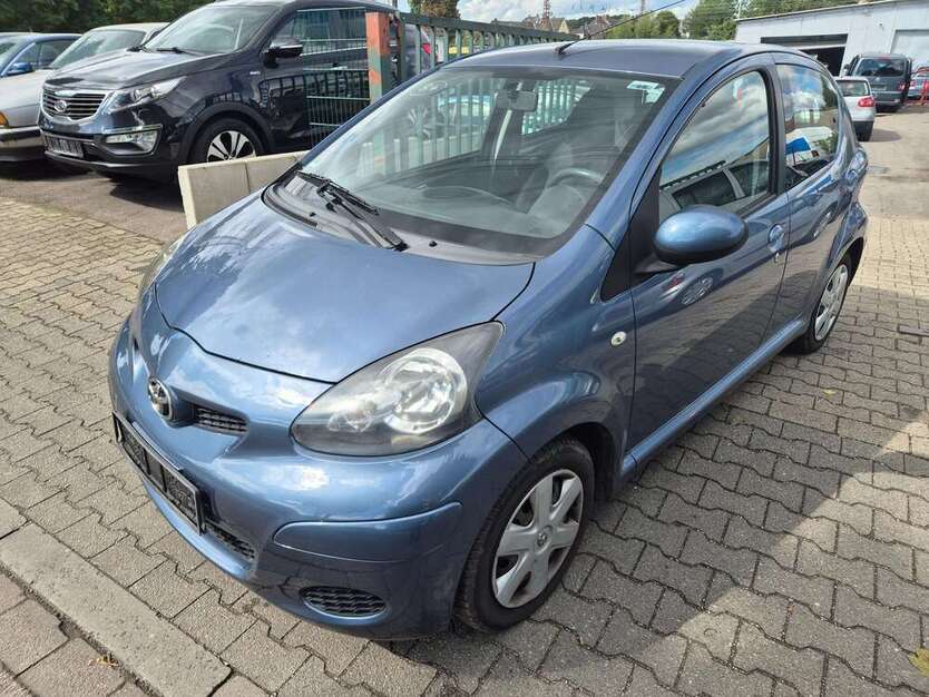 Toyota Aygo 117.557 km 2.799 € Bottrop 46242